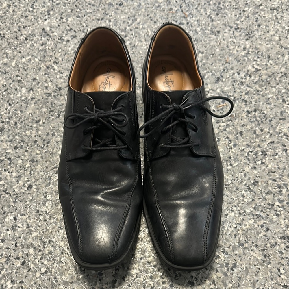 Men's Black Leather Dress Shoes